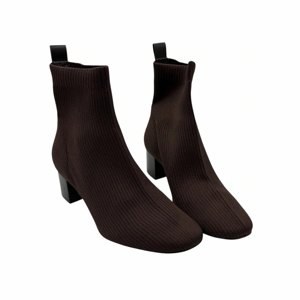 NEW Everlane Dark Brown Knit The Glove Heel Boot in Size 7.5